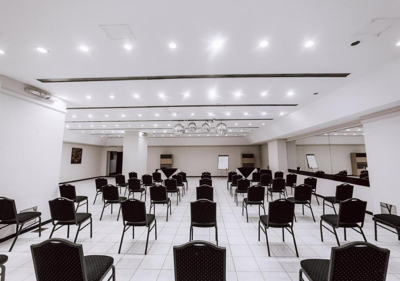 Hotel Carlos V San Miguel de Tucuman Ngoại thất bức ảnh