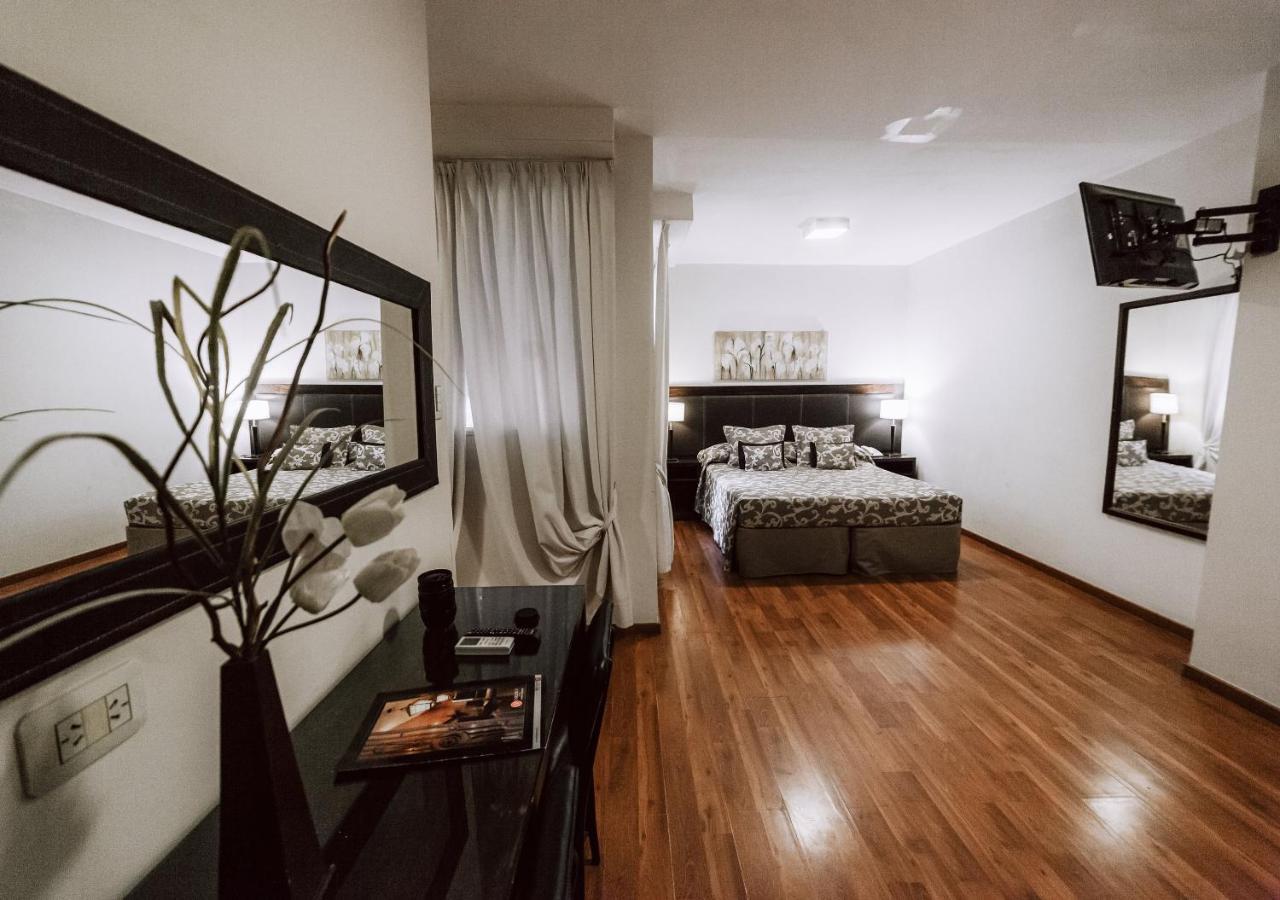 Hotel Carlos V San Miguel de Tucuman Ngoại thất bức ảnh