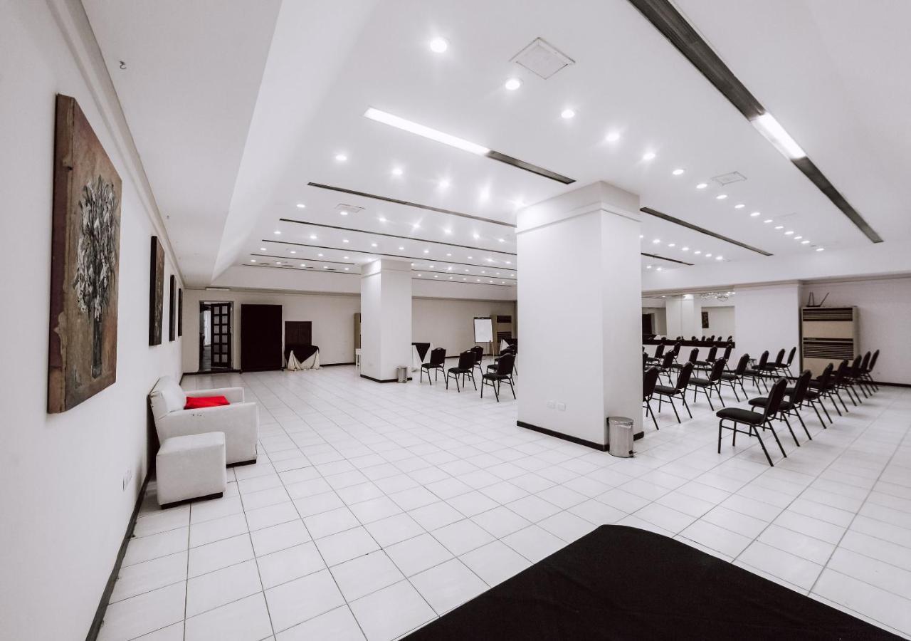 Hotel Carlos V San Miguel de Tucuman Ngoại thất bức ảnh