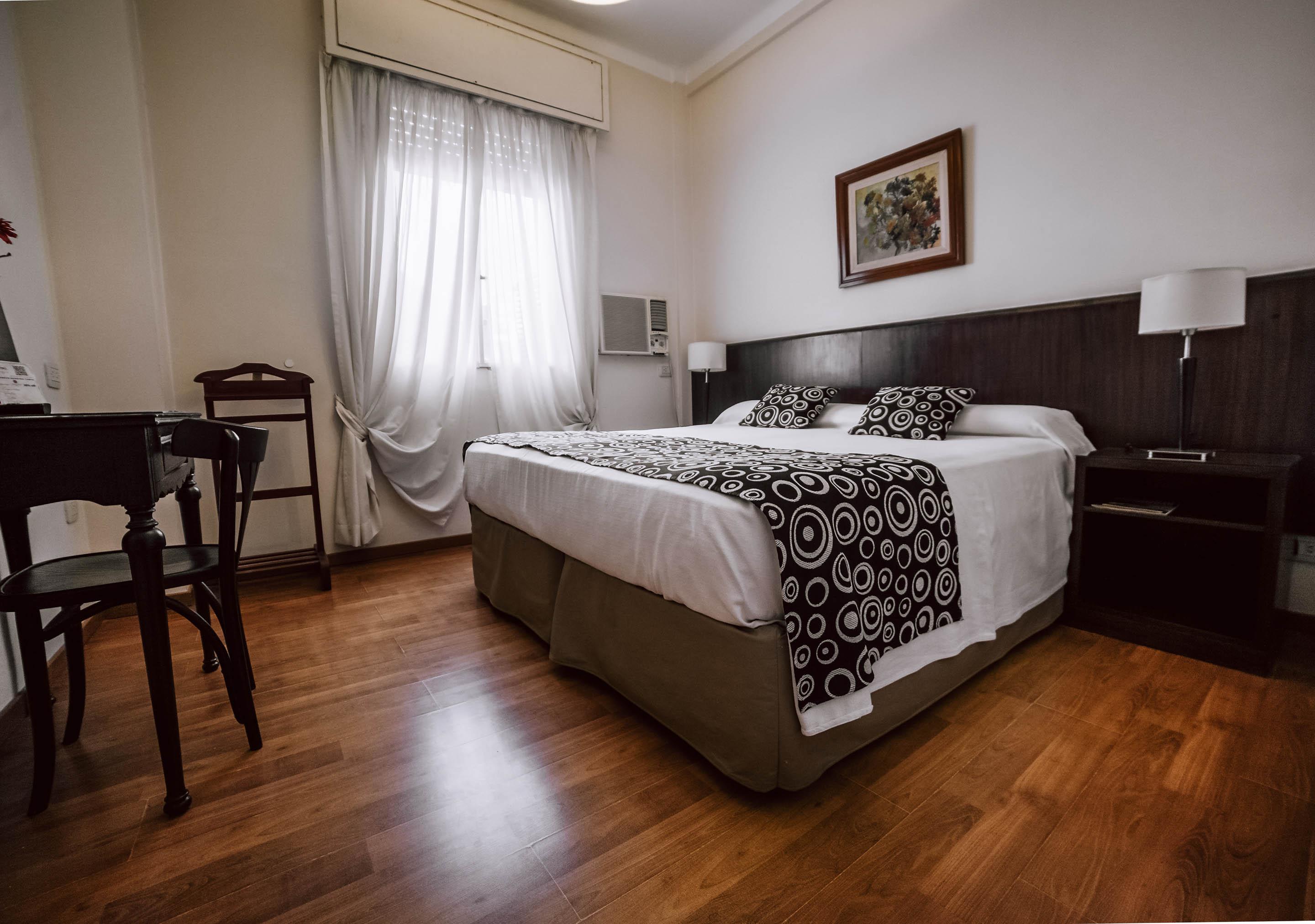 Hotel Carlos V San Miguel de Tucuman Ngoại thất bức ảnh