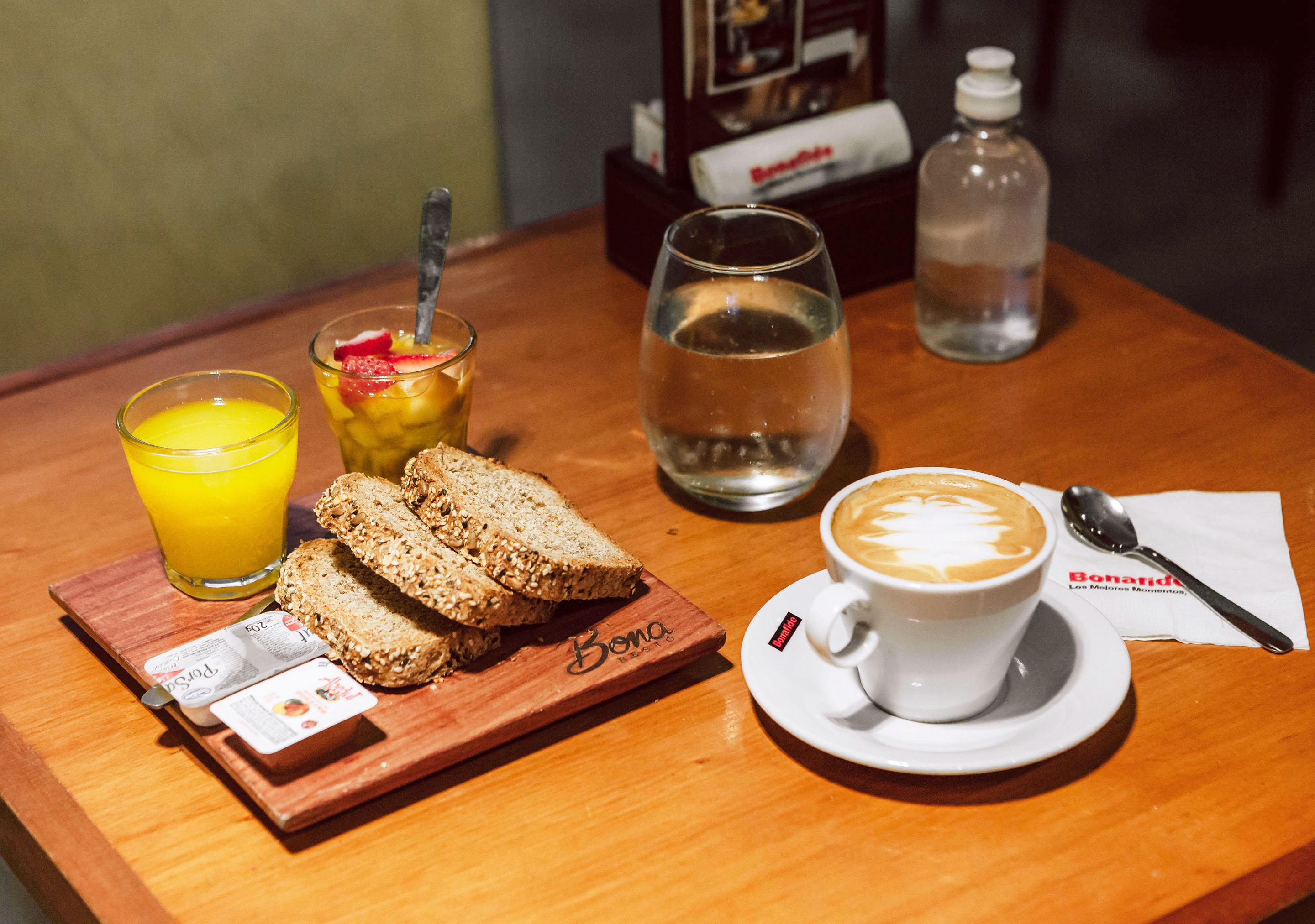 Hotel Carlos V San Miguel de Tucuman Ngoại thất bức ảnh