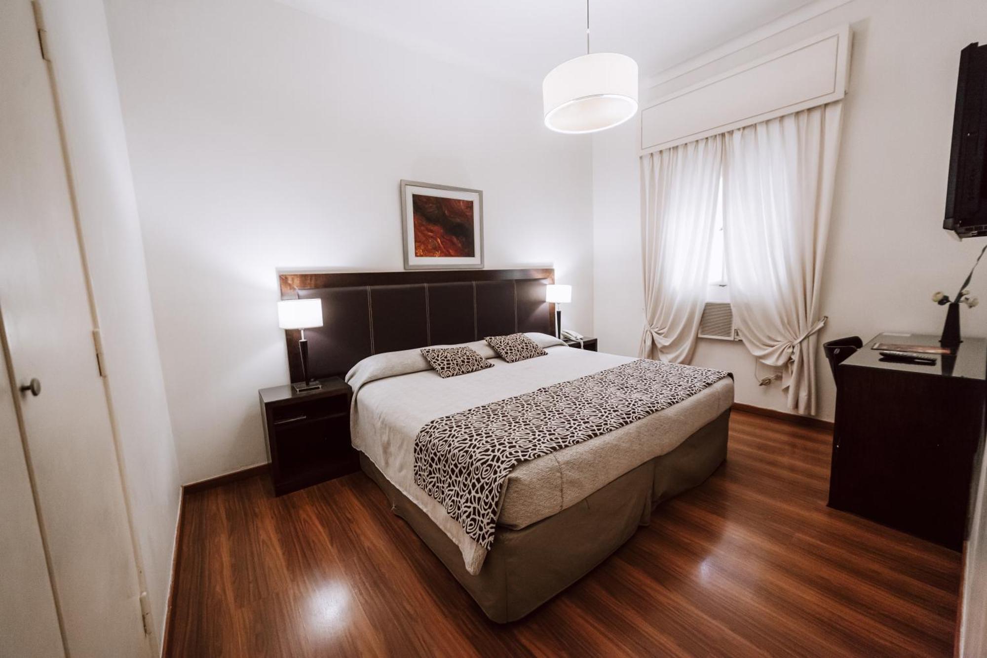 Hotel Carlos V San Miguel de Tucuman Phòng bức ảnh